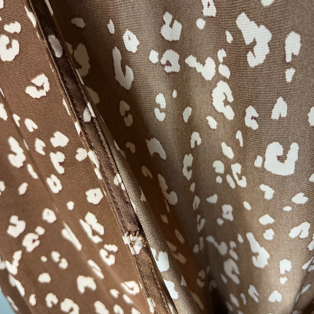 Nine West Brown Leopard Print Wrap Peplum Top – Size M - Picture 4 of 4